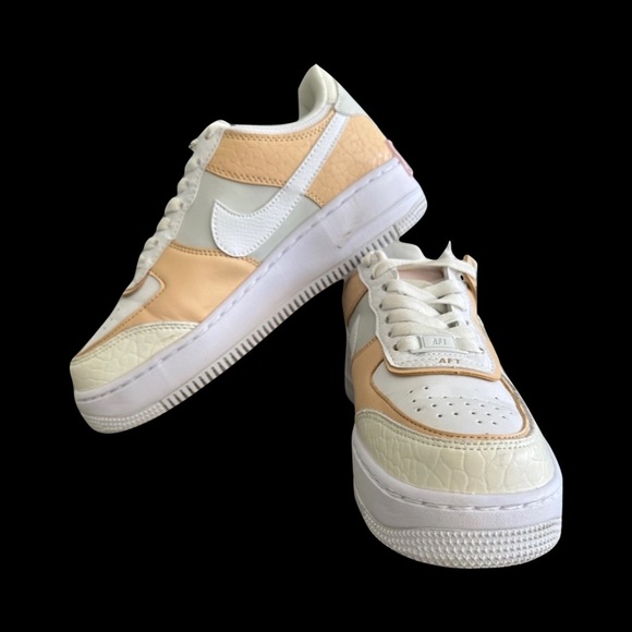 AIR FORCE 1 - (7W) - Picture 3 of 4